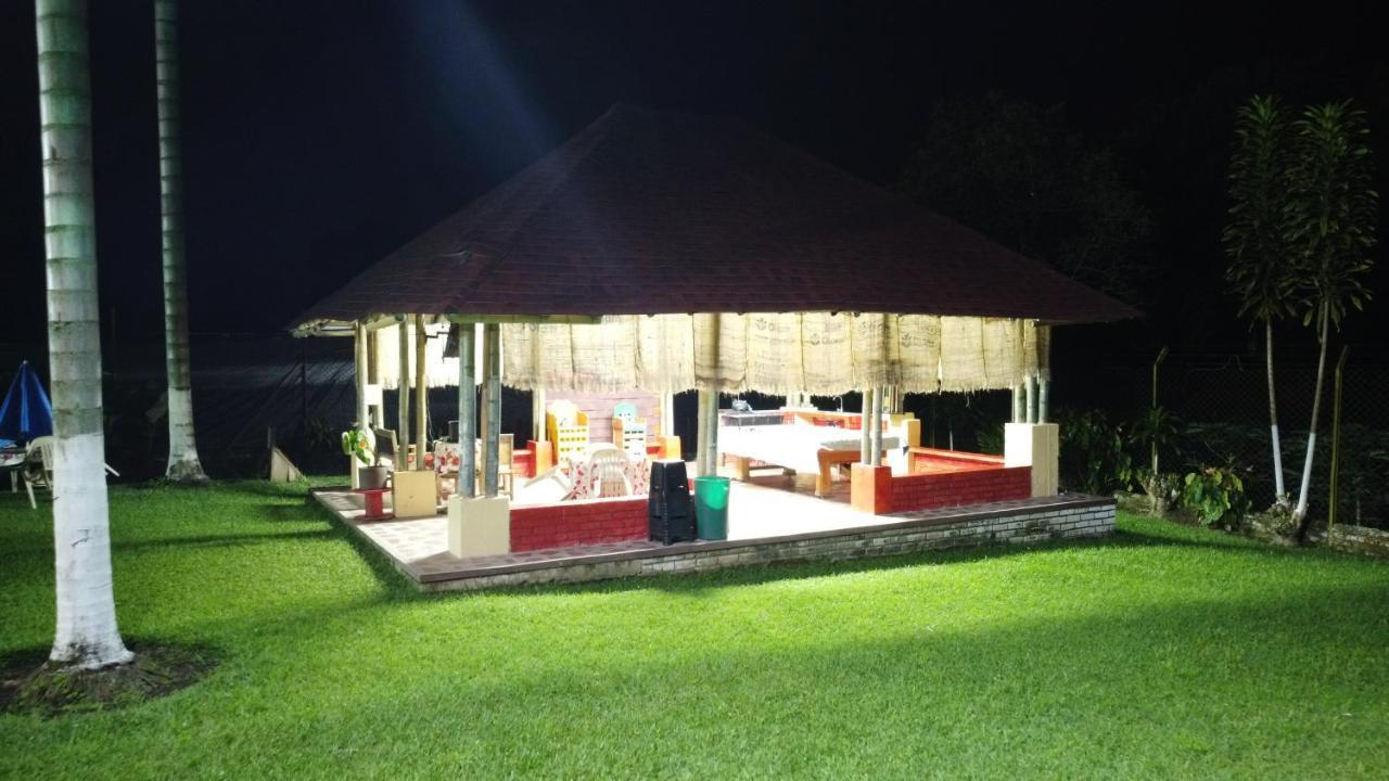Finca Hotel Los Cocos 蒙特内哥罗 外观 照片