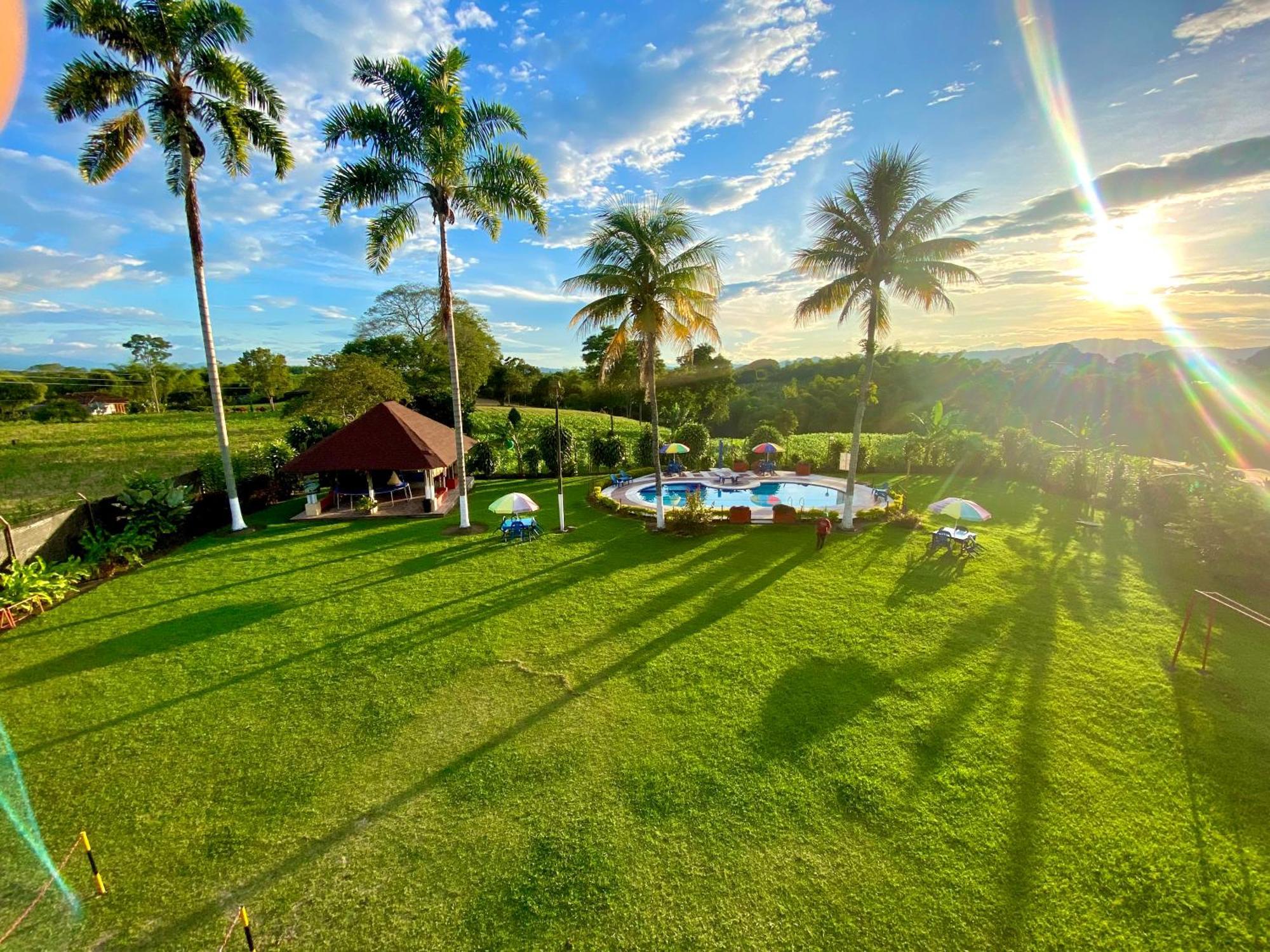 Finca Hotel Los Cocos 蒙特内哥罗 外观 照片