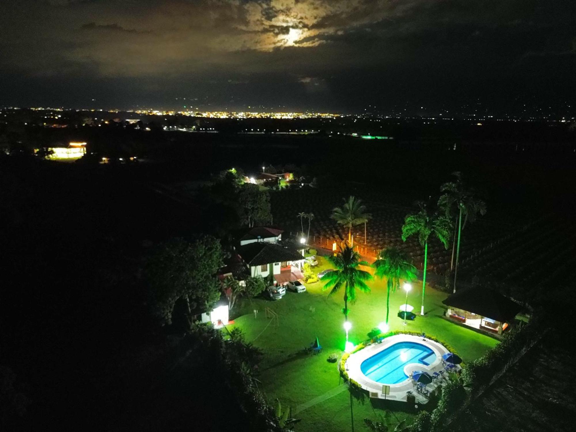 Finca Hotel Los Cocos 蒙特内哥罗 外观 照片